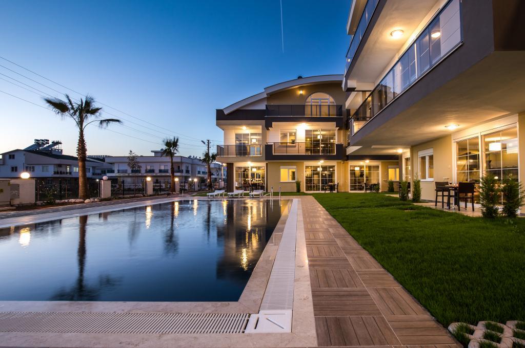 Lara Beach Homes — 1