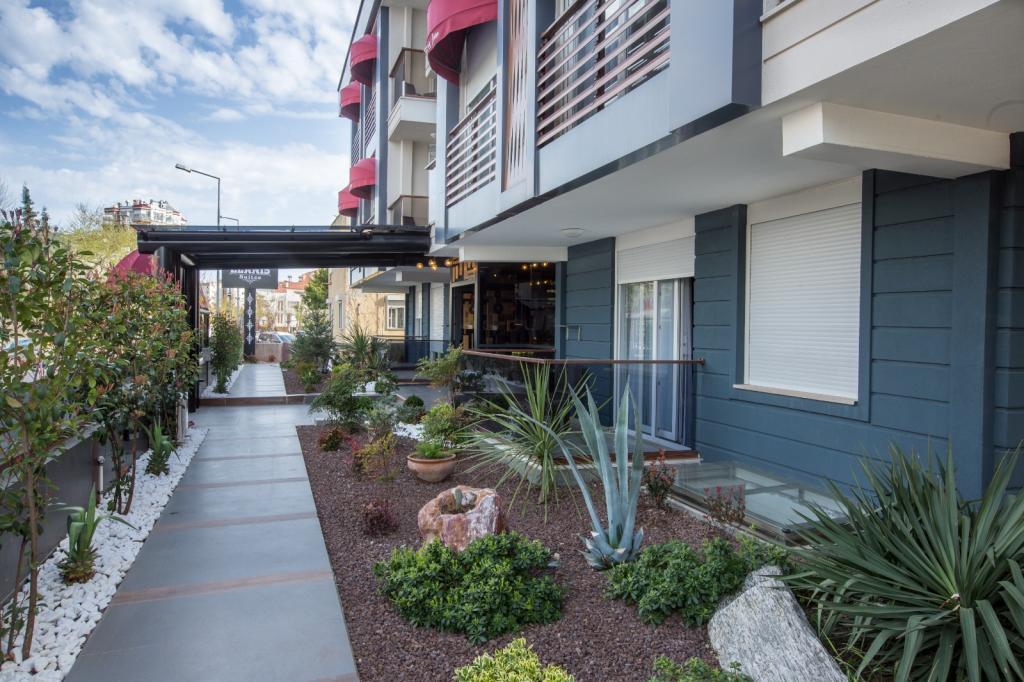 Elanis Suites Hotel — 1