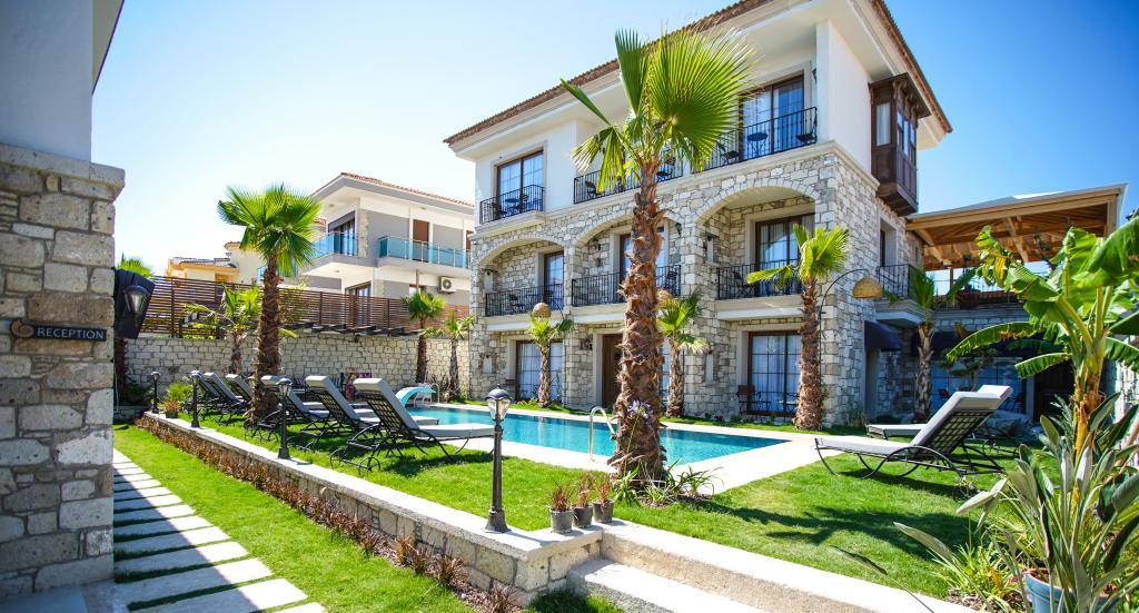 Avalon Alaçatı — 1