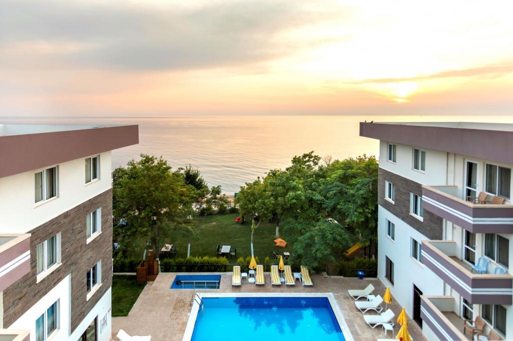 Troas Beach Otel — 1