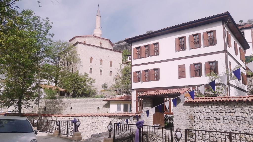 Çamlıca Konak Çarşıevi — 9