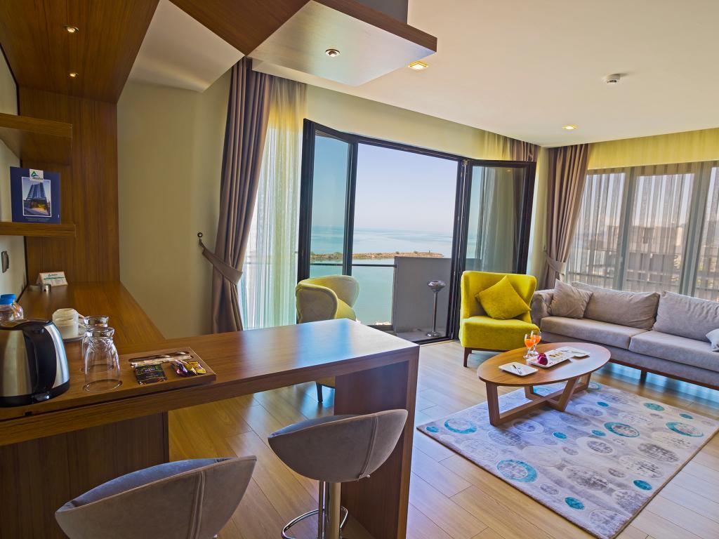 Alesha Suite Hotel & Residence — 4