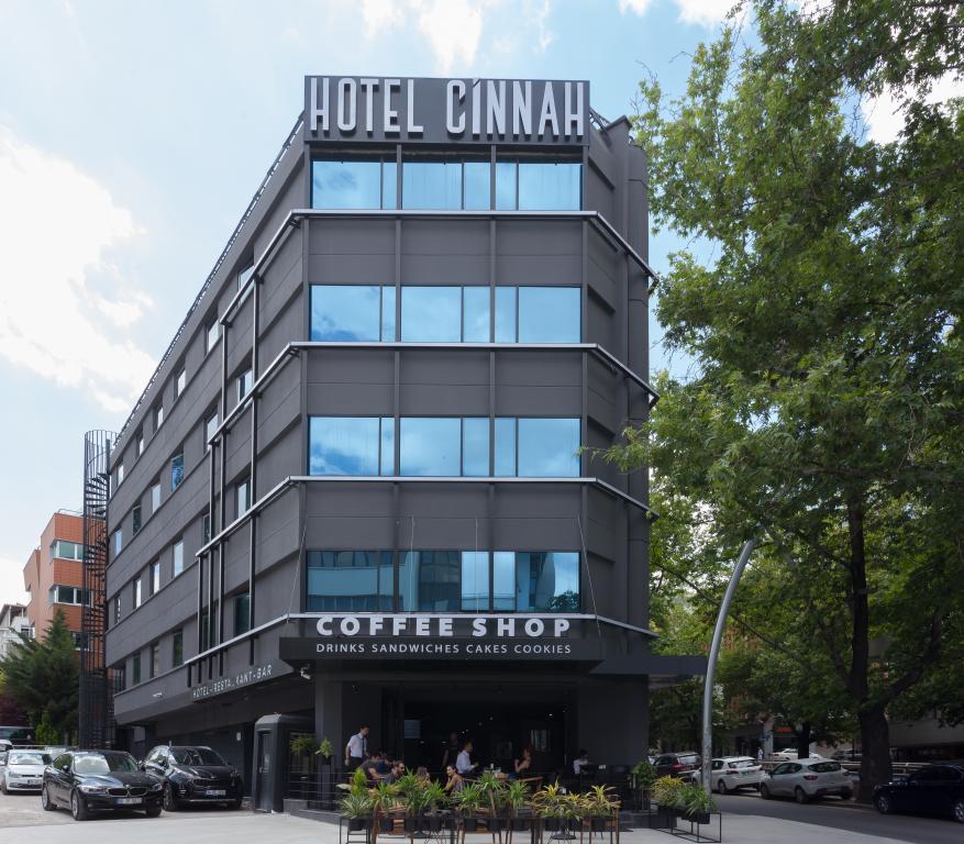 Hotel Cinnah — 1