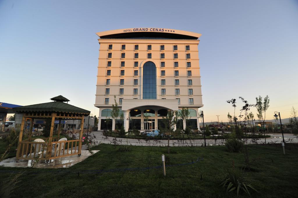Grand Cenas Hotel — 1