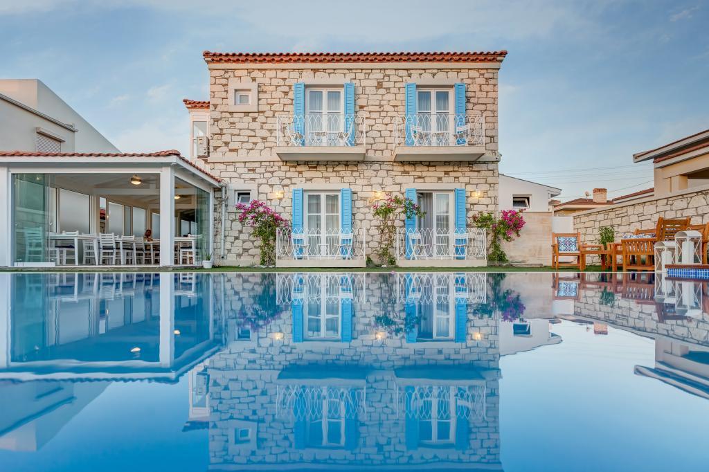 Villa Peri Alaçatı — 1