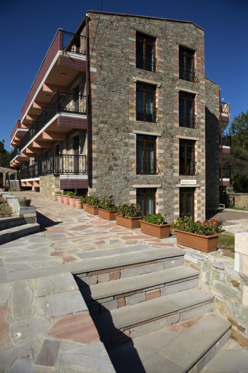 Kayabali otel — 1