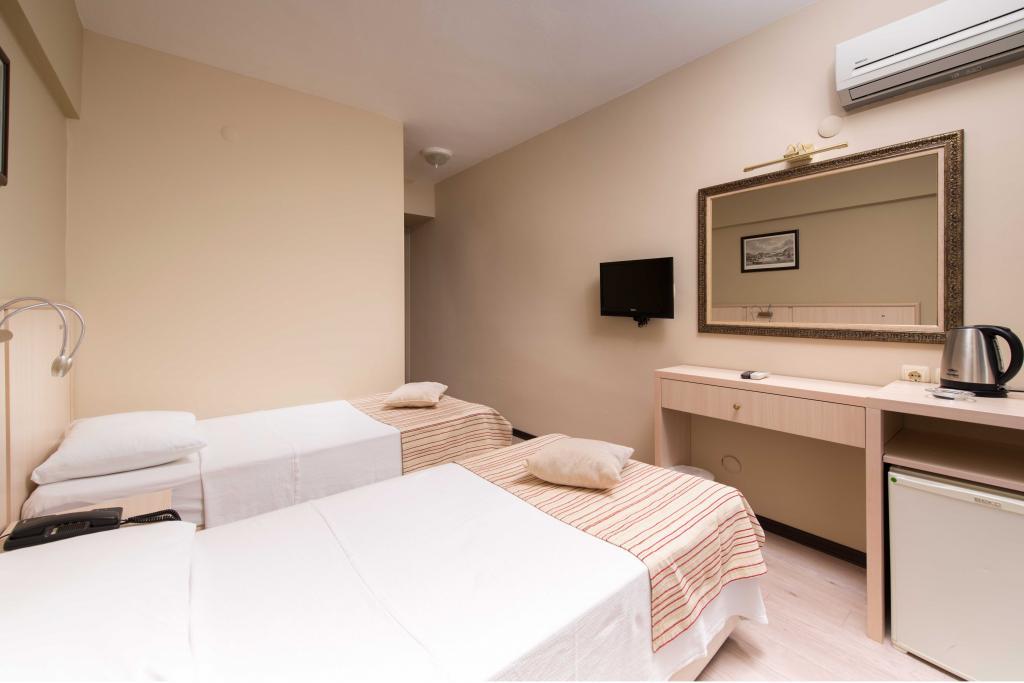 İleri Hotel & Apartments — 3