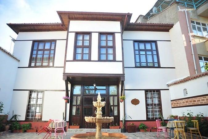 Akşehir Butik Hotel-Hasan Muallim Konukevi — 1