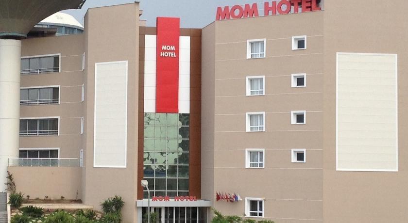 Mom Hotel — 1