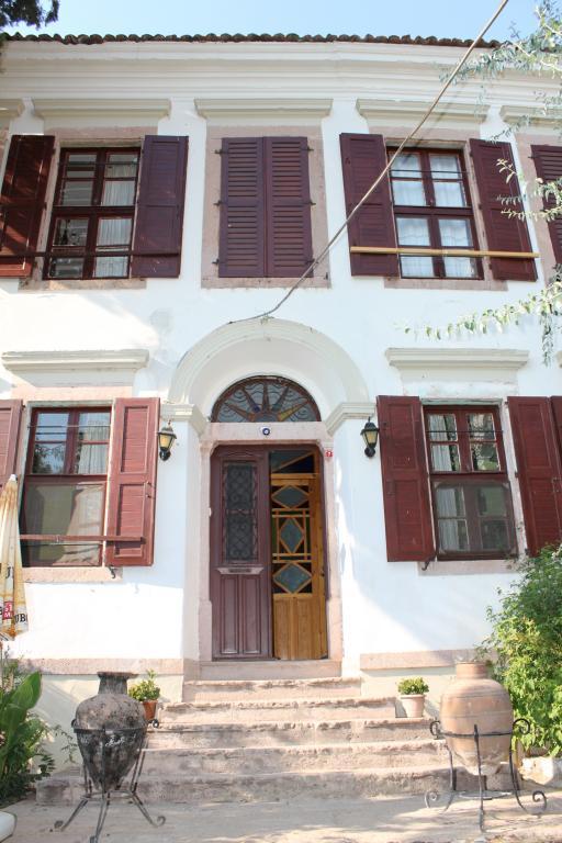 Cunda Zehra Teyzenin Evi(+15 Yaş Üzeri) — 1