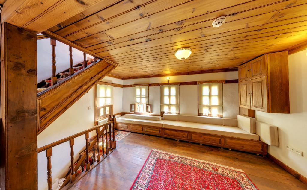 Çamlıca Konak Çarşıevi — 10