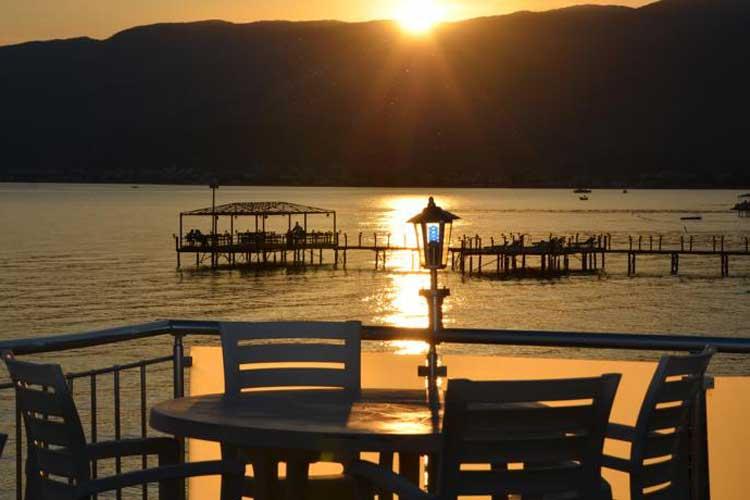 Kutlugün Sahil Otel — 1