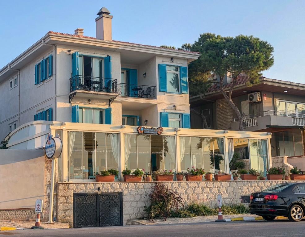 Karamela Otel — 1