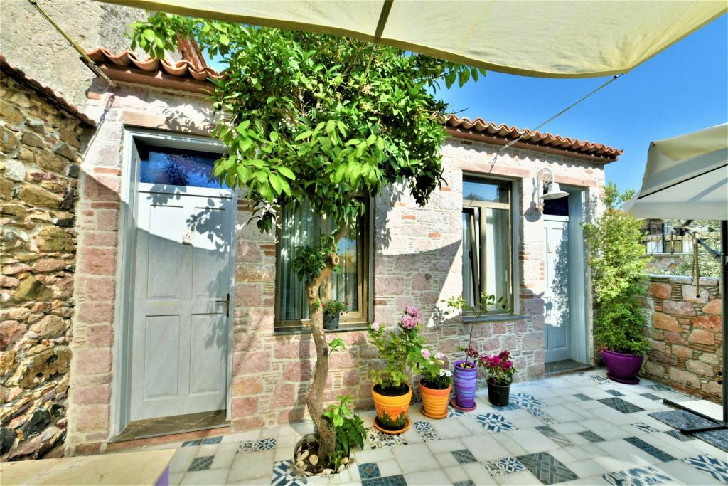 Cunda Mor Limon Otel — 1
