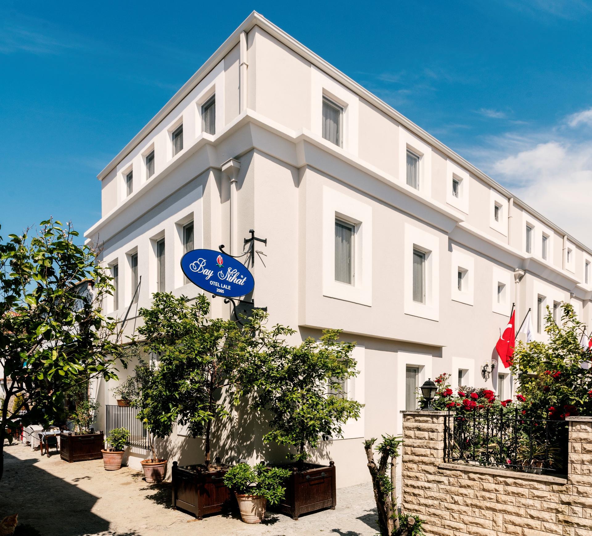 Bay Nihat Lale Otel — 1