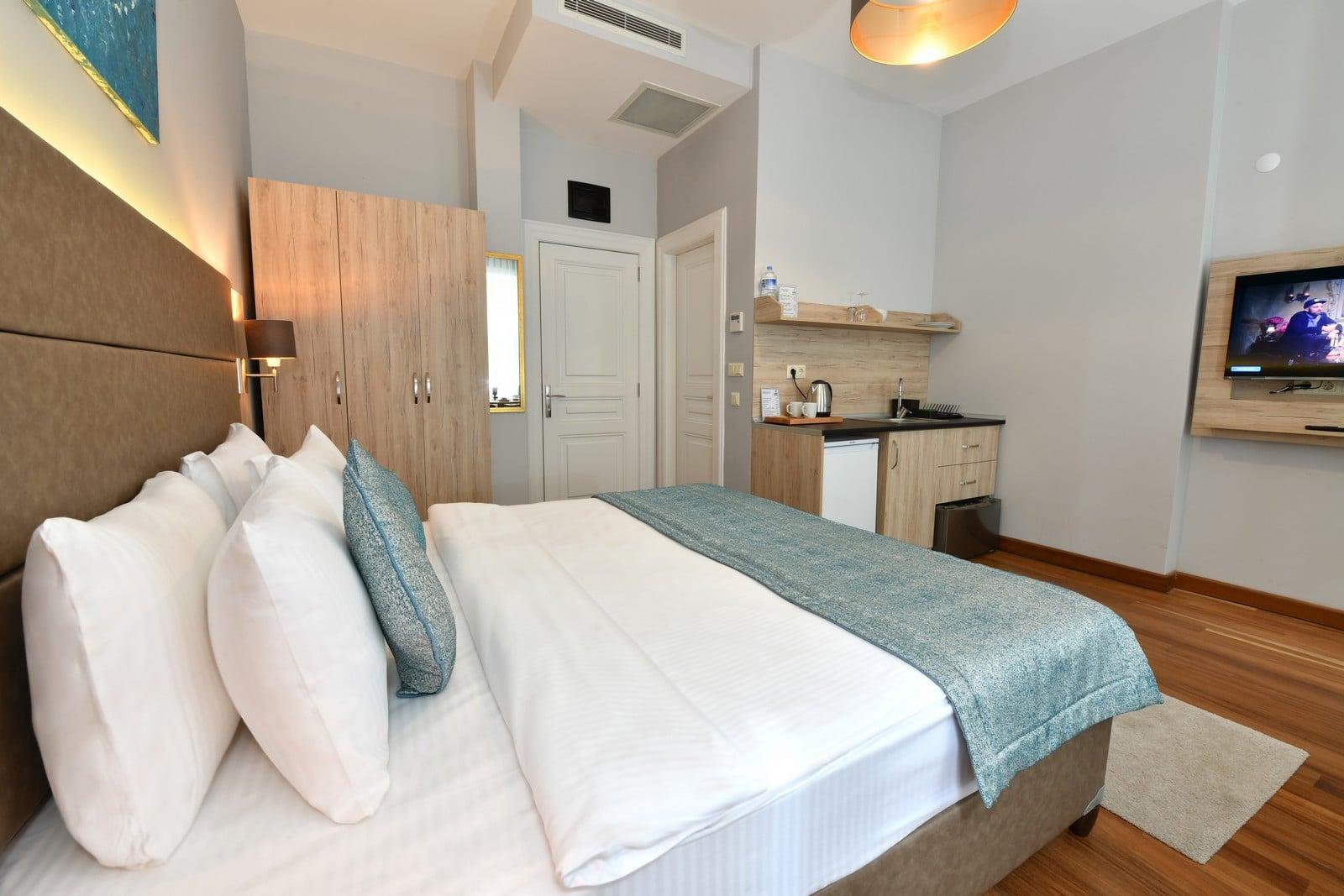 Andi Hotel — 10