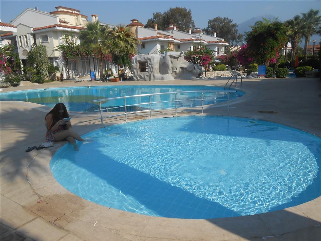 Lissa Park Villas — 2