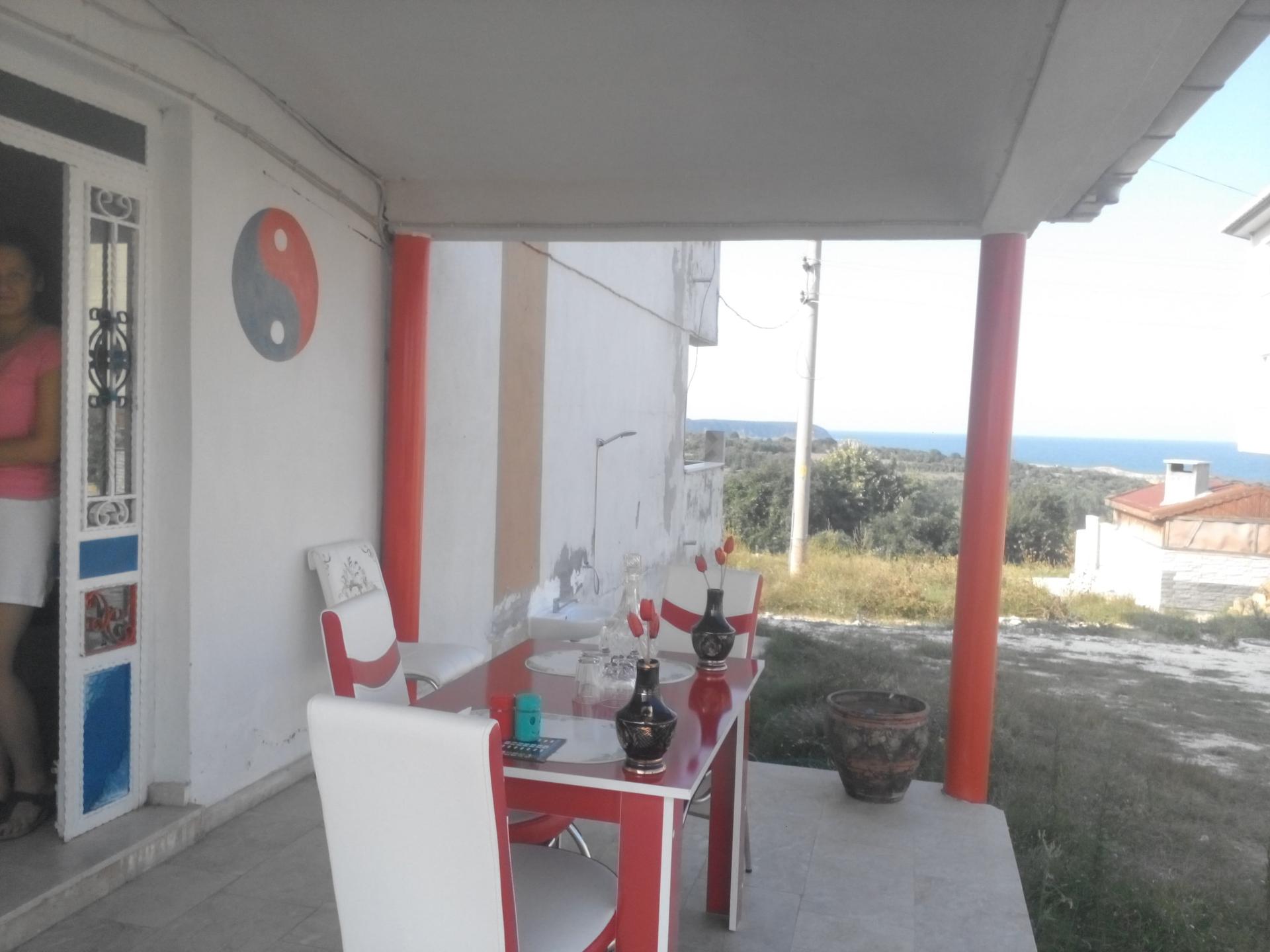 Lara Konuk Evi Kıyıköy — 1