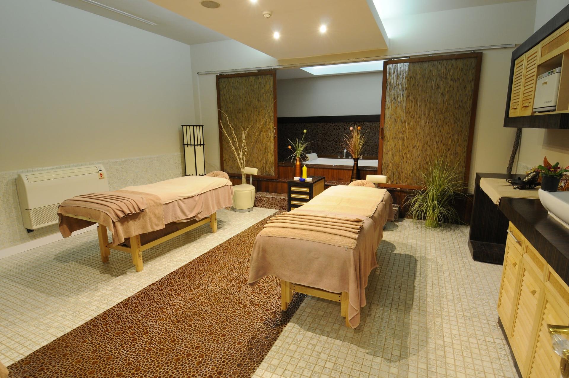 Goldcity Hotel — 2