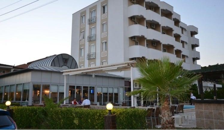 Dobra Hotel — 1