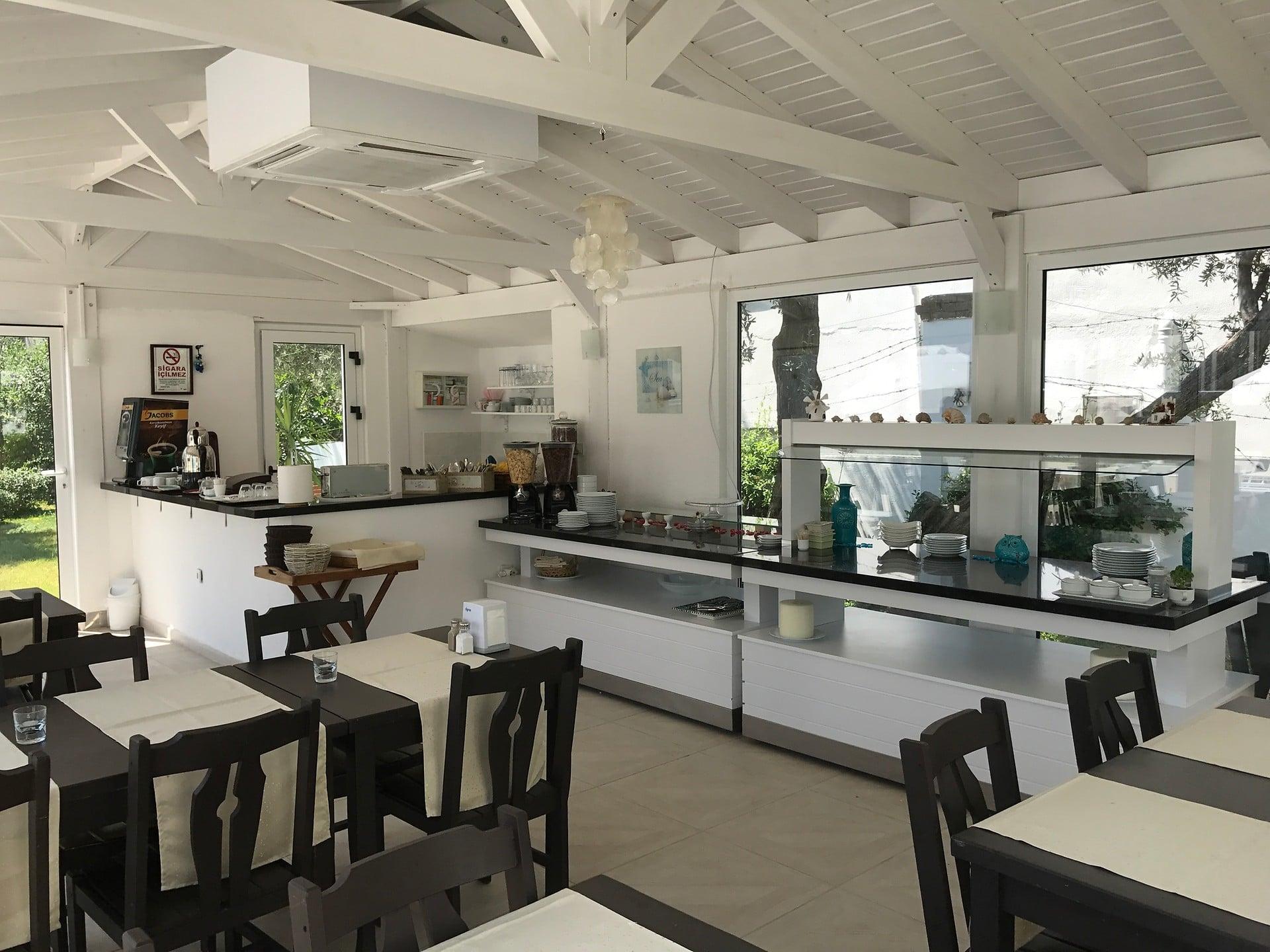Costa Sarıyaz — 4