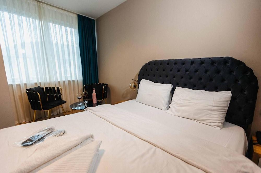 Lina Suit Hotel — 1