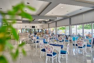Clover Magic Nova Beach Hotel — 1