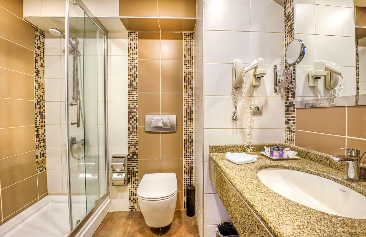 Best Western Plus Hotel Konak 30204 — 1