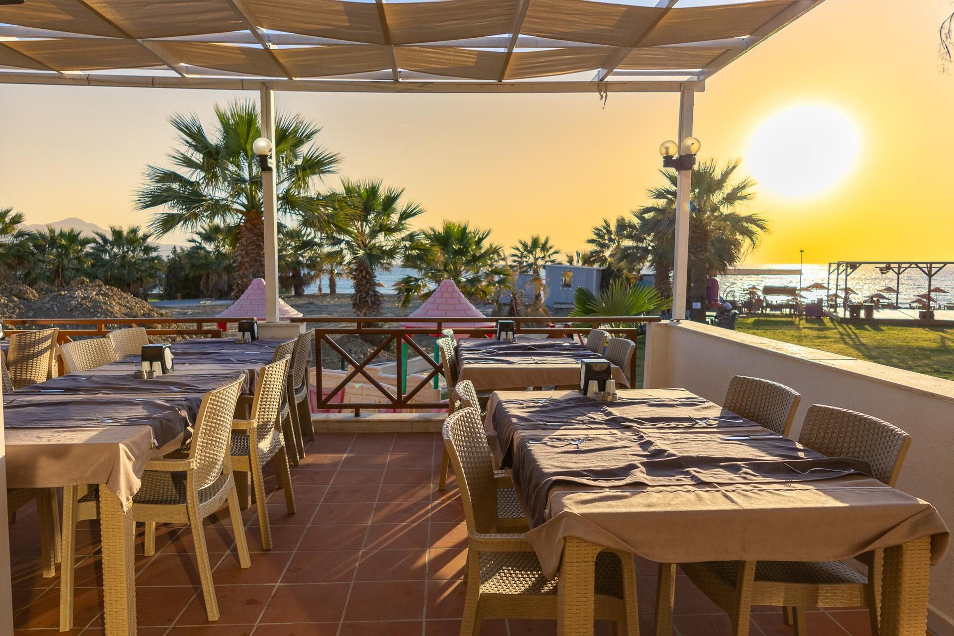 Sentinus Beach Hotel — 3