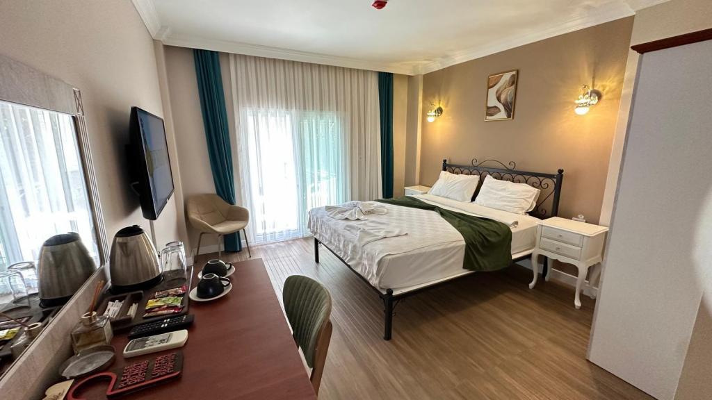 Aden Butik Otel Çeşme — 8