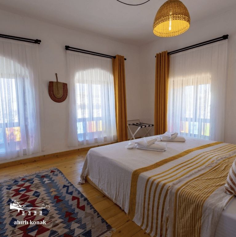 Ahırlı Konak Karaburun — 3