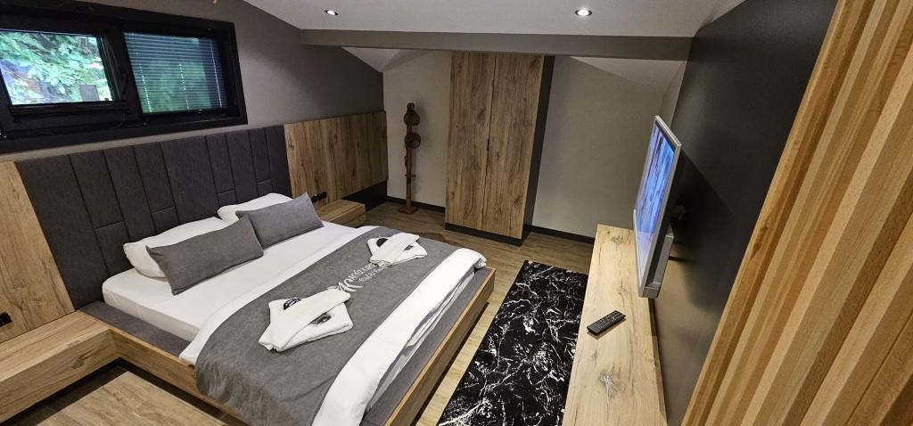 Akyüz Kardeşler Otel & Bungalow — 10