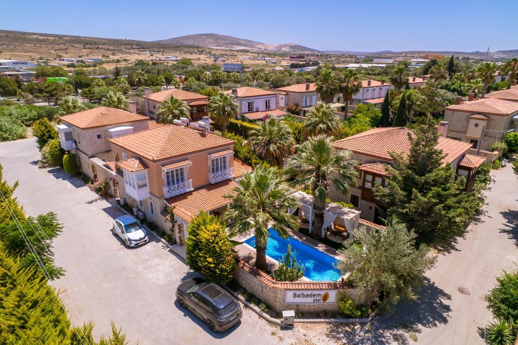 Alaçatı Balbadem Otel +13 Adult Only — 1