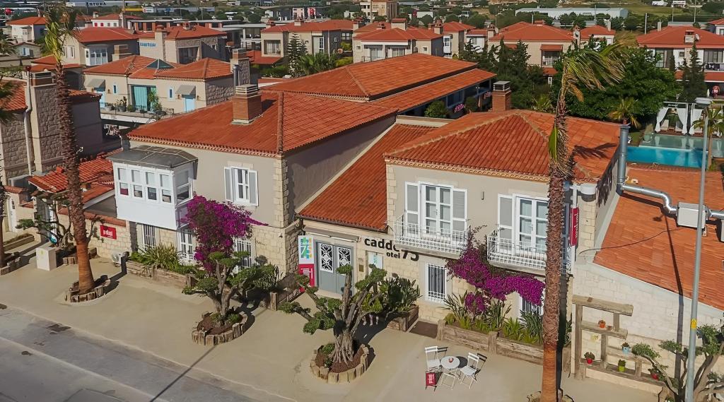 Alaçatı Cadde 75 — 2