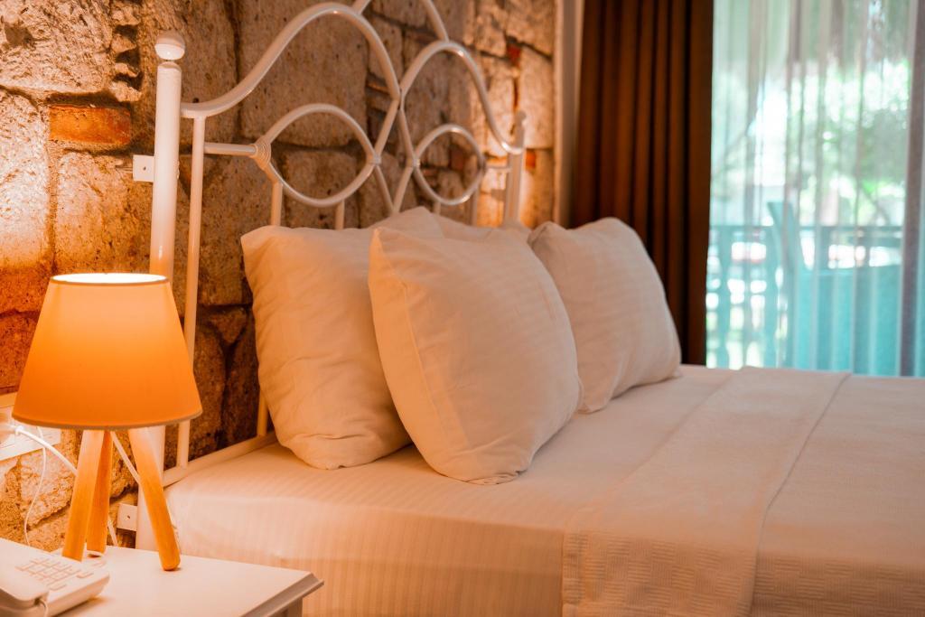 Albeon Butik Otel Alaçatı — 8
