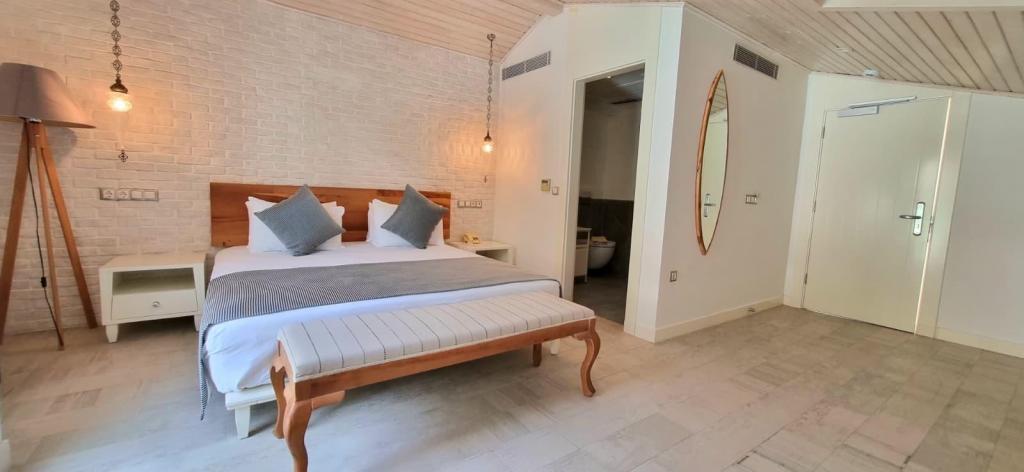 Arnna Hotel — 4