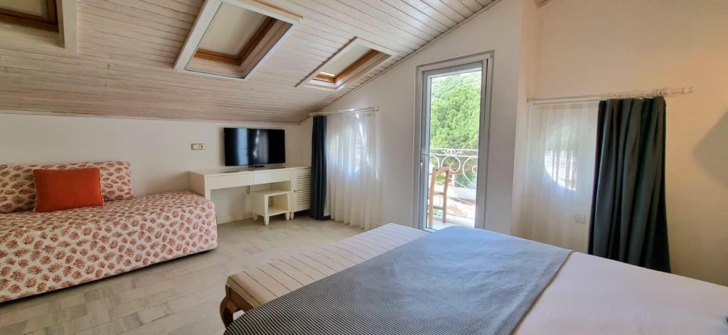 Arnna Hotel — 5