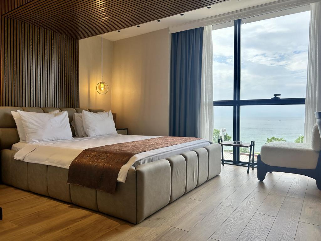 AYATOURE HOTEL — 8