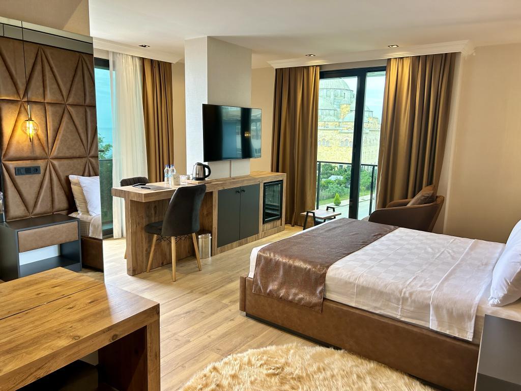AYATOURE HOTEL — 9