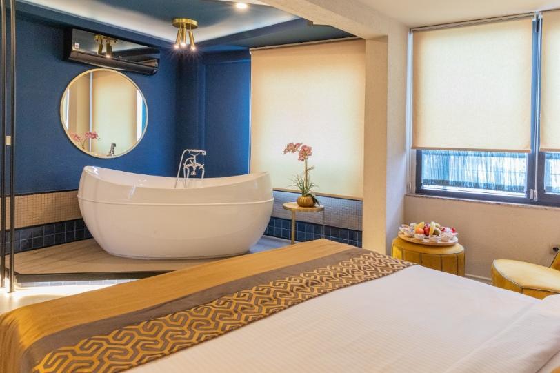 Ayramin Deluxe Hotel Anex — 7