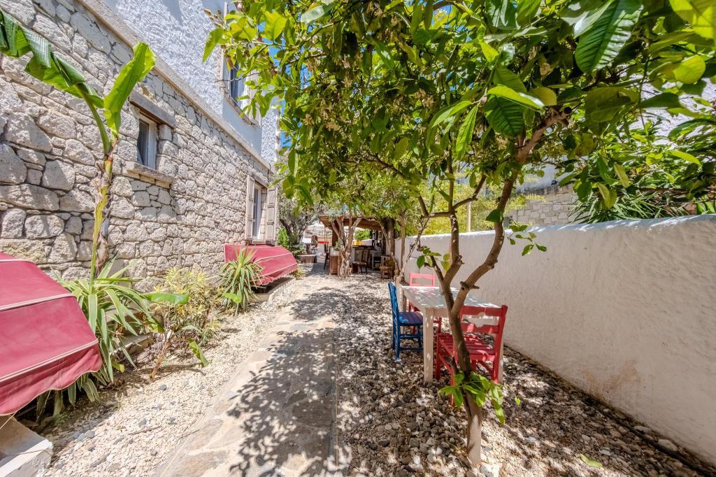 B House Alaçatı (+12 Adults Only) — 7