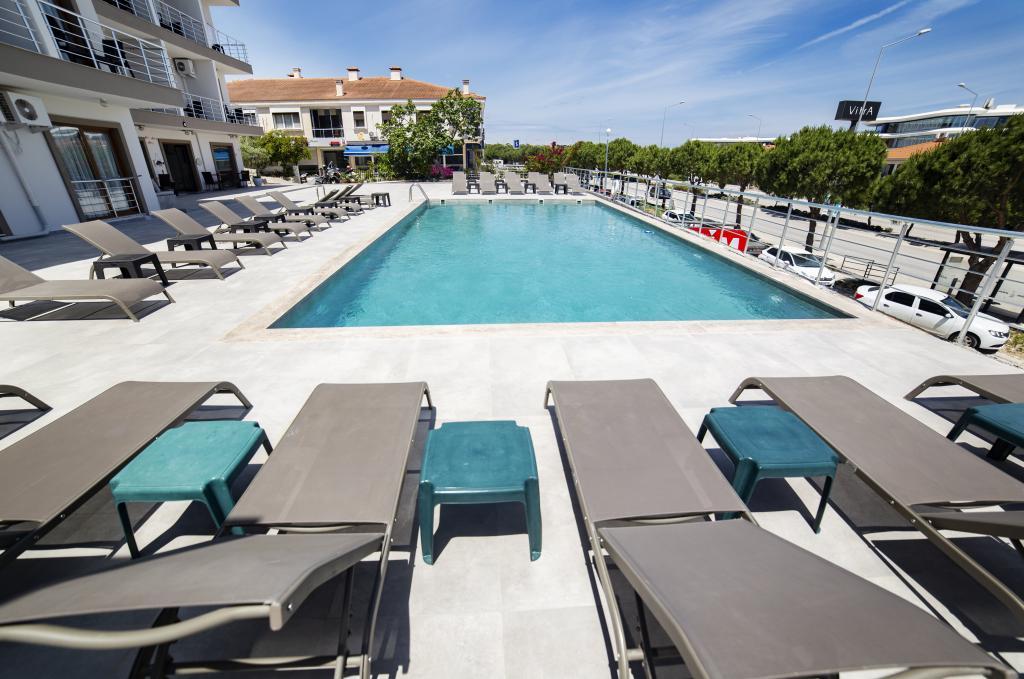 Bartu Otel Çeşme — 4