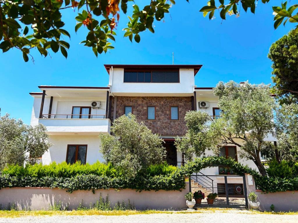 Beyaz Konak Güre — 10