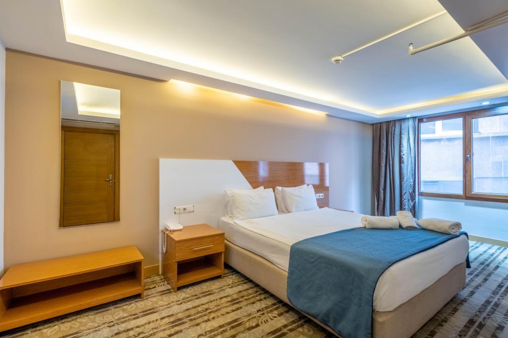 Bulvar Hotel İzmir — 10