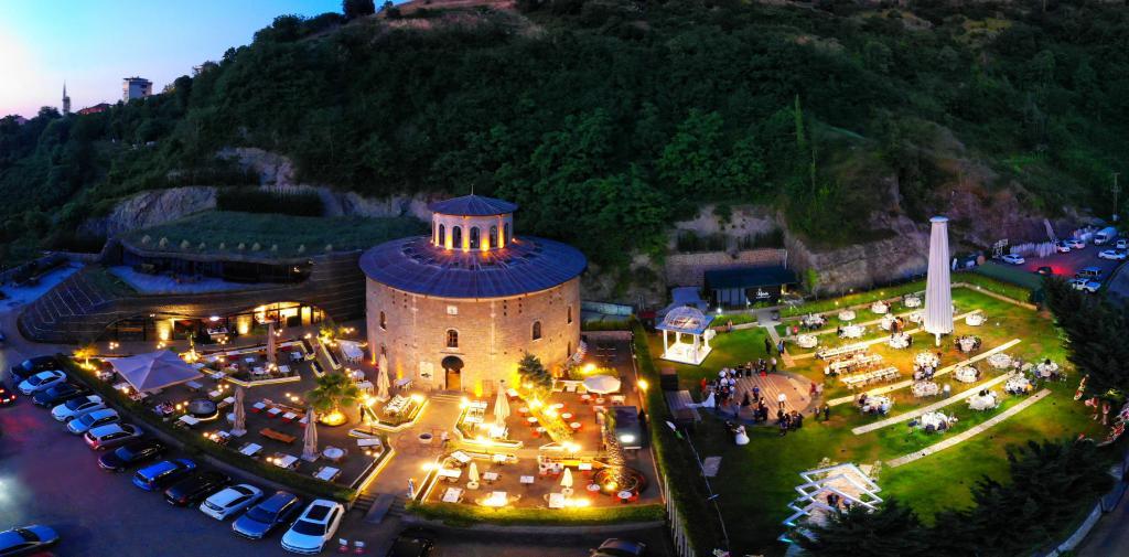 Cephanelik Hotel — 1