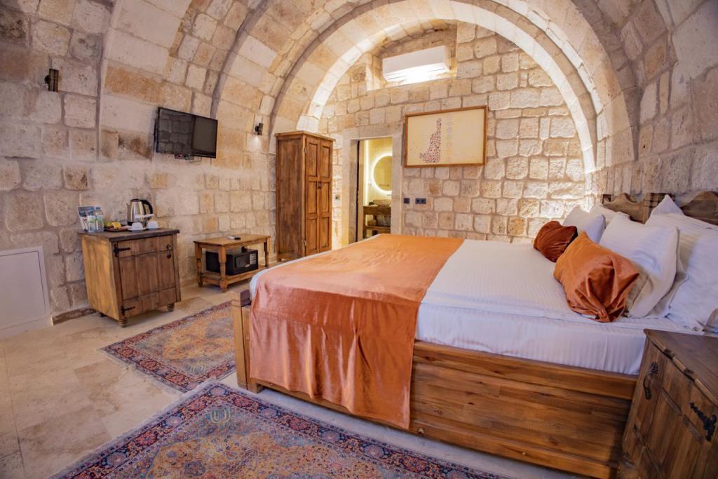 Chakra Special Caves — 7