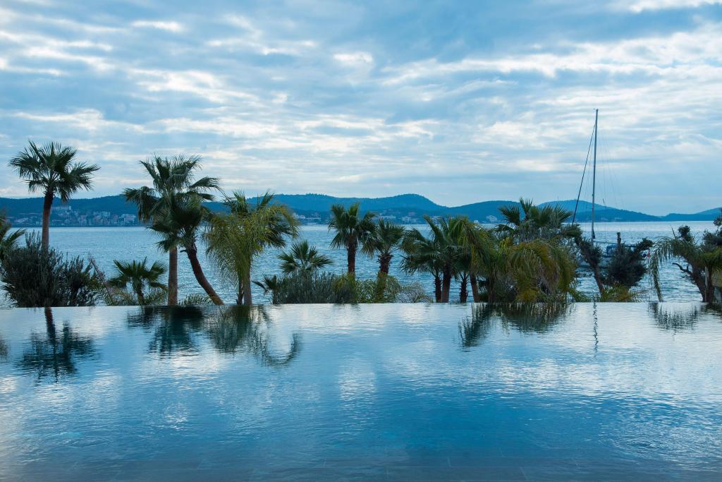 Cunda Callisto Hotel & Spa (+12) — 7