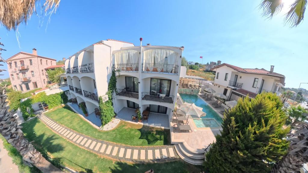 Cunda House Küçük Otel — 5