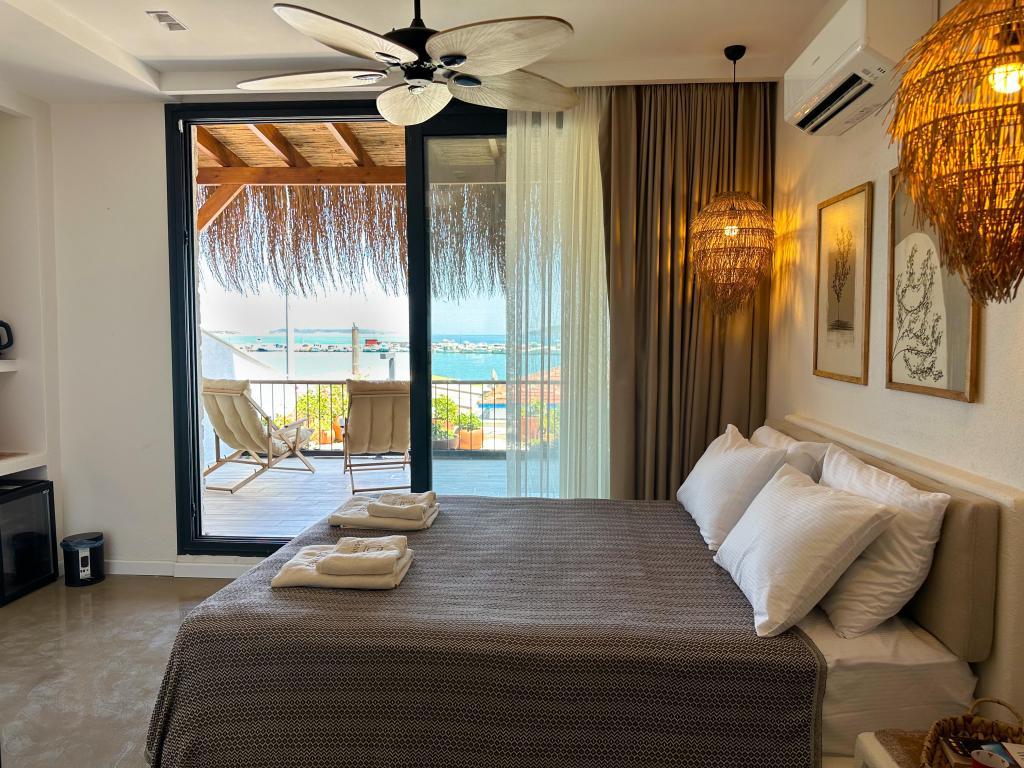 Dönmez Otel Urla — 10