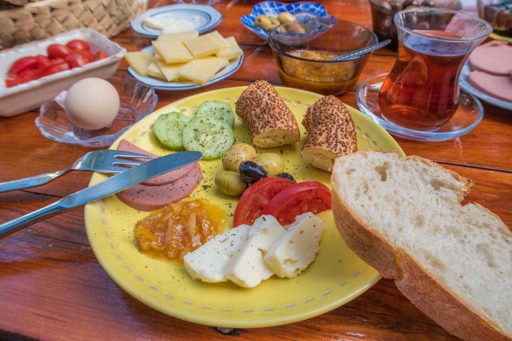 Ecer Pansiyon Güzelçamlı — 9